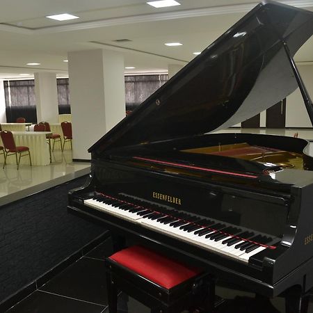 Hotel Mansiones Blumenau Esterno foto